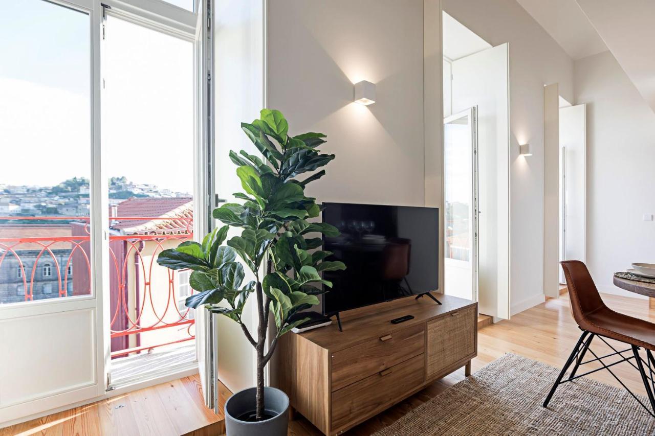 Stunning Duplex Near River By Lovelystay Porto Exterior foto