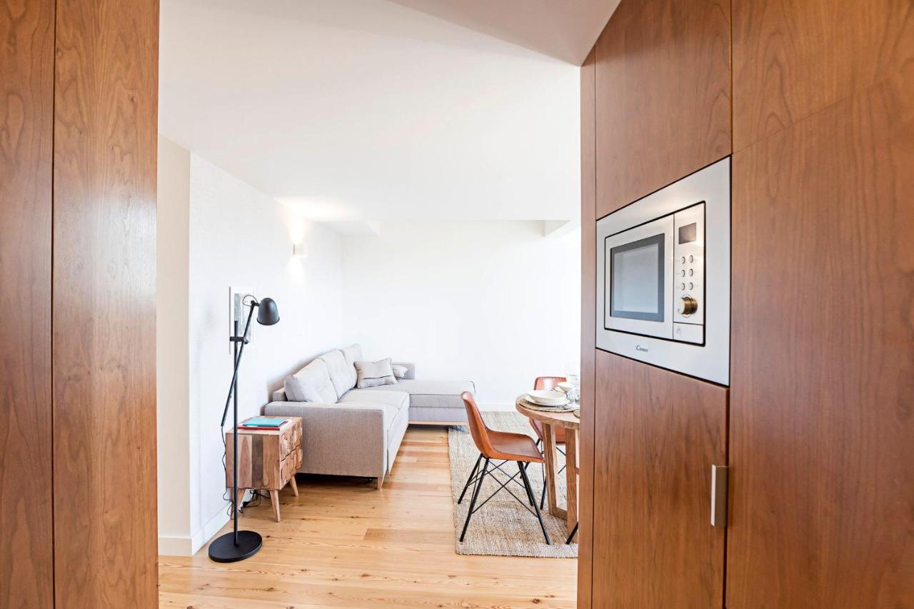 Stunning Duplex Near River By Lovelystay Porto Exterior foto