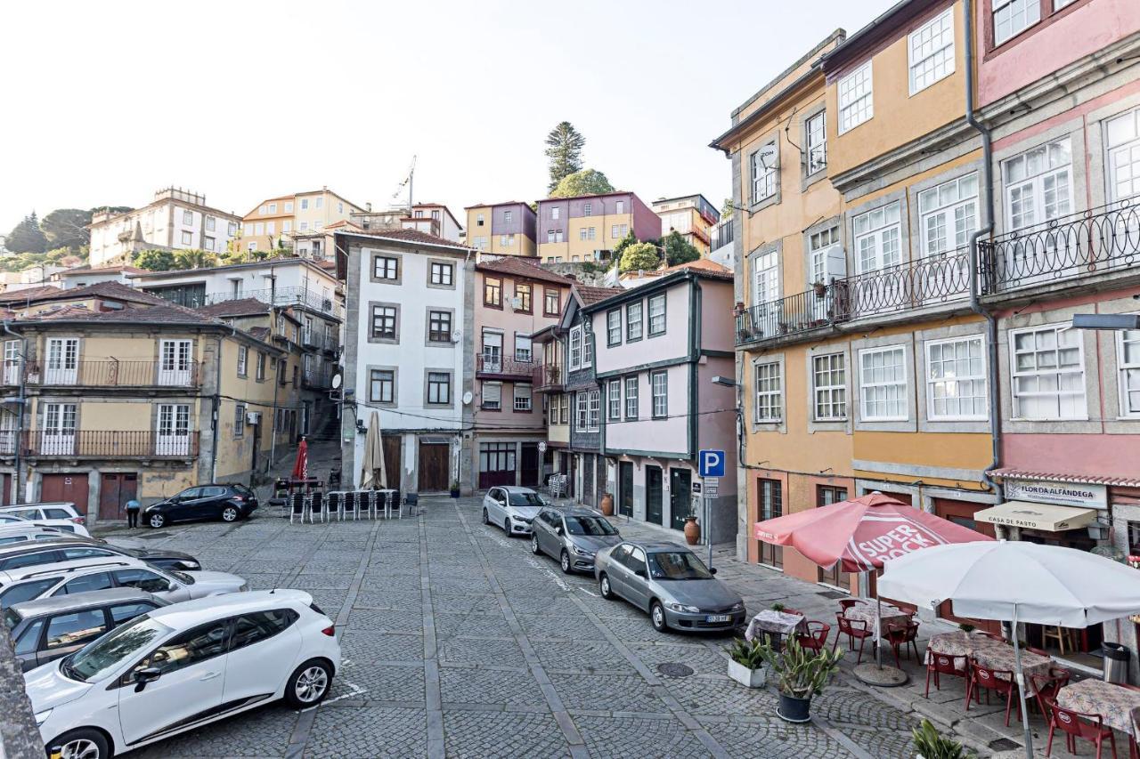 Stunning Duplex Near River By Lovelystay Porto Exterior foto